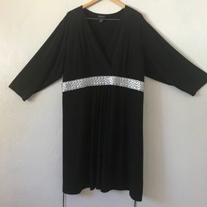 Black V-neck Dress with 3/4 sleeves